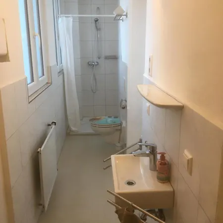 In Ruhiger Lage Fuer Gruppen Oder Familien 公寓 *
